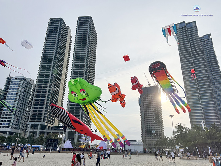 哇岘港：享受 2023 年岘港夏季节日